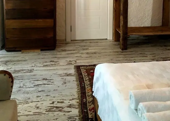 Hotel Livan Deluxe 3*