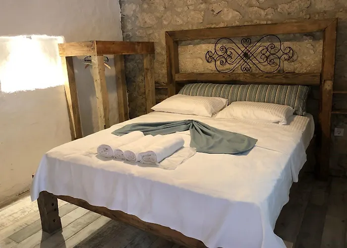 Hotel Livan Deluxe 3*