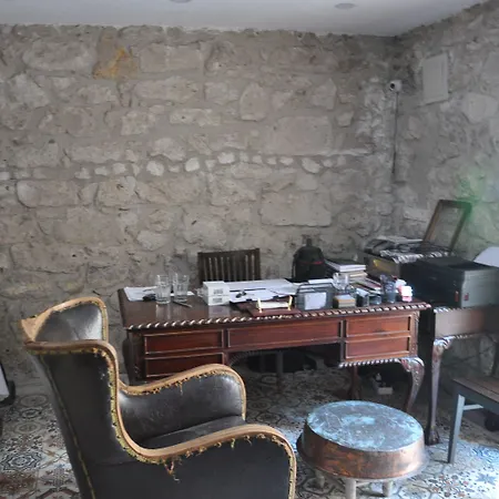 Otel Livan Deluxe 3*