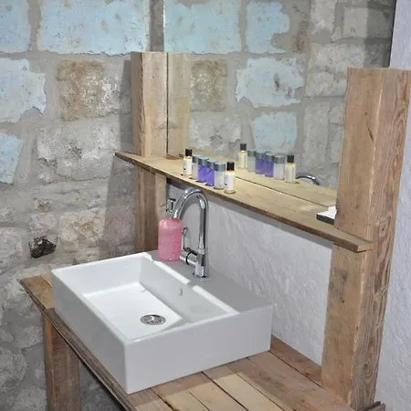 Livan Deluxe 3* Alaçatı