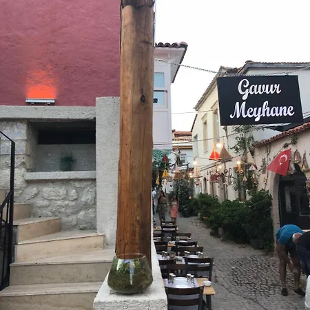 Otel Livan Deluxe 3*