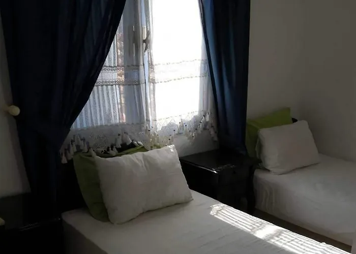 Livan Deluxe Otel 3*